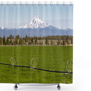 Personality  Mount Jefferson Stands Majestic Oregon Cascade Mountain Range Shower Curtains
