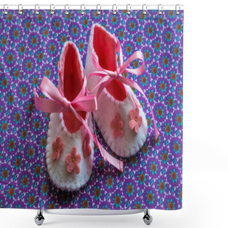 Personality  Newborn Baby Girl Booties Shower Curtains