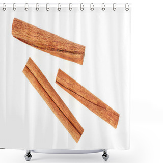 Personality  Fragrant Cinnamon Sticks Isolated On White Background, Top View Shower Curtains