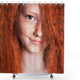 Personality  Smiling Freckled Girl Shower Curtains