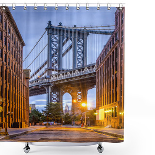Personality  Manhattan Bridge Shower Curtains