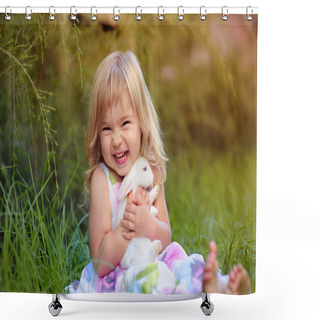 Personality  Cute Little Girl With A Bunny Rabbit Has A Easter At Green Grass Shower Curtains