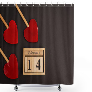 Personality  Top View Of Wooden Calendar With 14 February Lettering Near Heart-shaped Lollipops On Black Shower Curtains