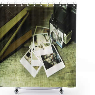 Personality  Vintage Camera And Photos Shower Curtains