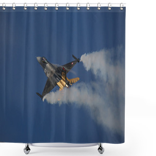 Personality  Turkish F16 Shower Curtains