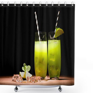 Personality  Alcohol Mojito Cocktails With Lime And Ice Cubes On Table Shower Curtains