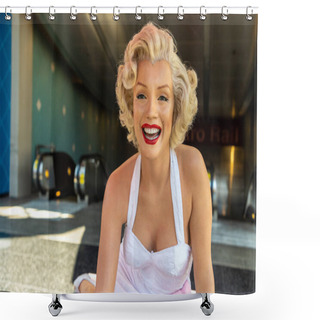 Personality  LOS ANGELES, HOLLYWOOD, USA - MARCH 29, 2020: Marilyn Monroe Statue On The Walk Of Fame At Hollywood Wax Museum, Los Angeles, California, USA Shower Curtains
