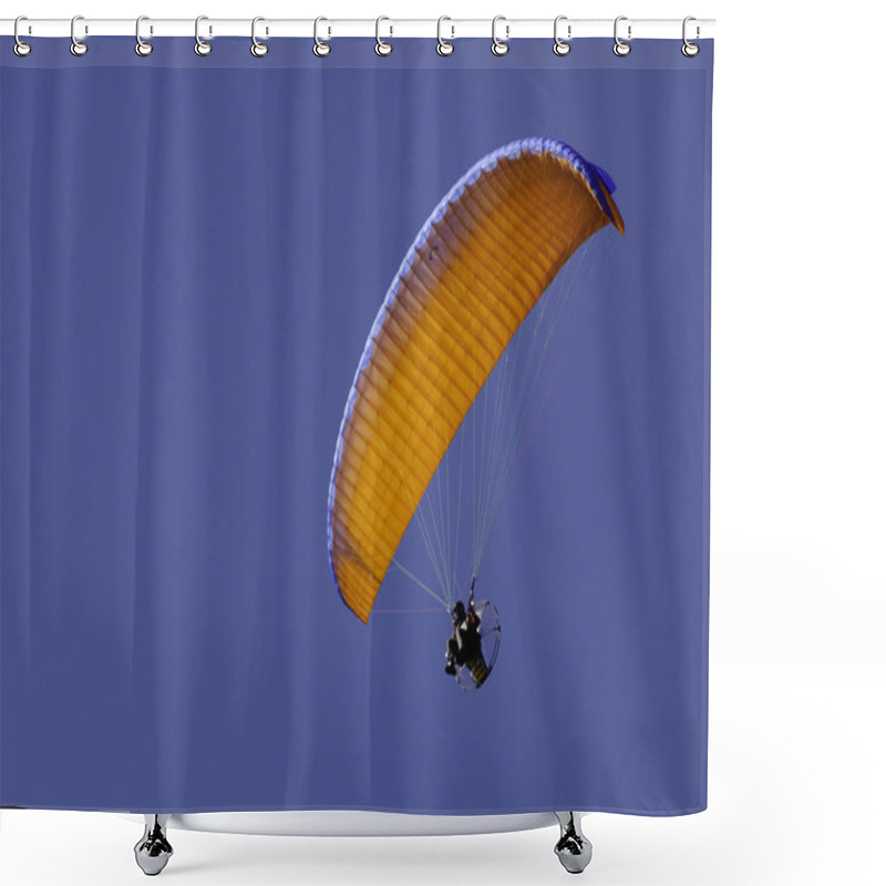 Personality  Powered Paraglide Shower Curtains