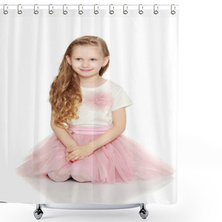 Personality  Beautiful Little Girl 5-6 Years. Shower Curtains