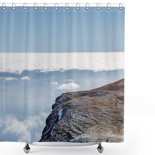 Personality  Cliff Shower Curtains