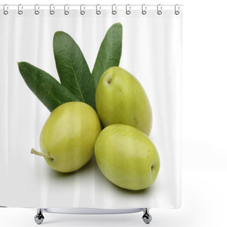 Personality  Green Olives And Leaves Isolated On White Background Shower Curtains