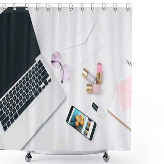 Personality  Smartphone With Photo Edition Screen Shower Curtains