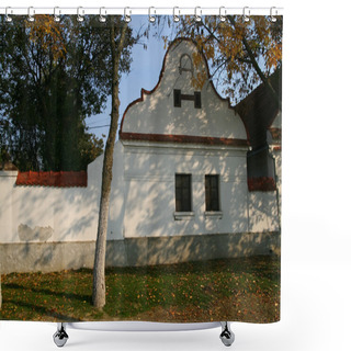 Personality  Old House Shower Curtains