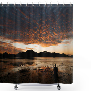 Personality  Sunset Shower Curtains