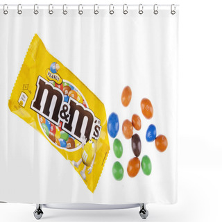 Personality  M&Ms Peanut Candies Isolated On White Background Shower Curtains
