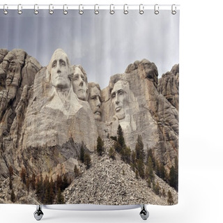 Personality  Mount Rushmore Shower Curtains