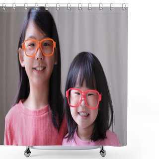 Personality  Two Little Sisters With Big Eyeglasses Shower Curtains