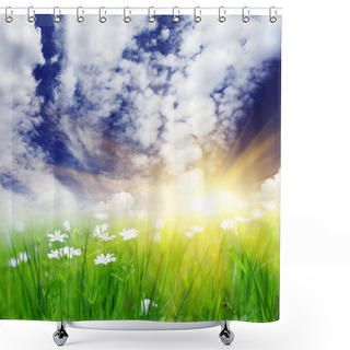 Personality  Springtime Is The Moment For This Beautiful Flower Shower Curtains