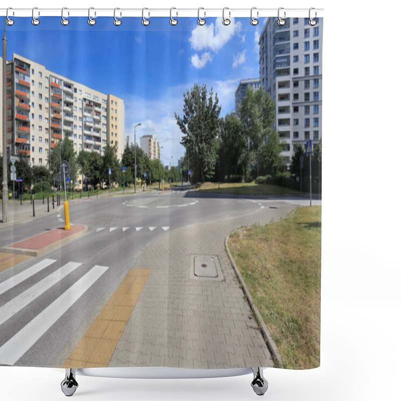 Personality  Warsaw, Poland - August 05, 2020: A Small Roundabout With No Traffic. These Streets Intersect Right Next To The Buildings Of The Goclaw Housing Estate. Shower Curtains