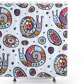 Personality  Seamless Pattern Of Cartoon Snails. Shower Curtains