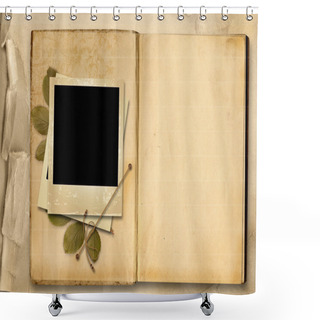 Personality  Vintage Photo Album With Old Photo-frame Shower Curtains