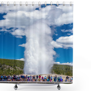 Personality  Tourists Watching The Old Faithful Erupting In Yellowstone Natio Shower Curtains