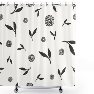 Personality  Hand Drawn Floral Seamless Pattern Shower Curtains