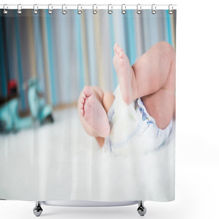 Personality  Newborn Baby In Diaper Lying On Plush Blanket Shower Curtains