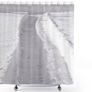 Personality  Snow Accumulation Shower Curtains