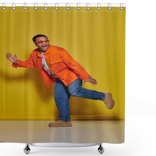 Personality  Scared Indian Man In Sunglasses And Vibrant Attire Running Away And Screaming On Yellow Backdrop Shower Curtains