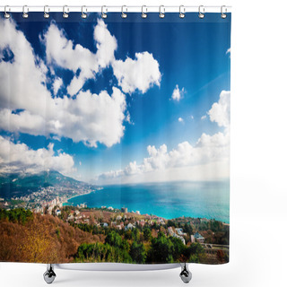 Personality  Scenic Yalta Cityscape Shower Curtains