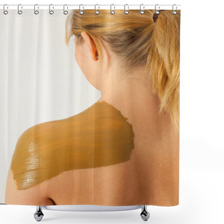 Personality  The Young Naked Is Treated With Healing Earth Shower Curtains