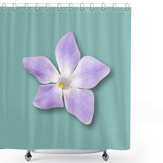 Personality  Realistic Periwinkle Flower Shower Curtains