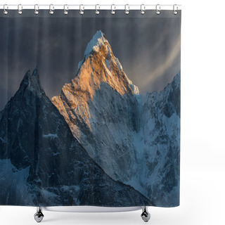 Personality  Majestic Snowy Mountain Peak Shower Curtains