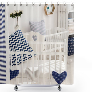 Personality  Newborn's Crib With Soft Decorations Shower Curtains