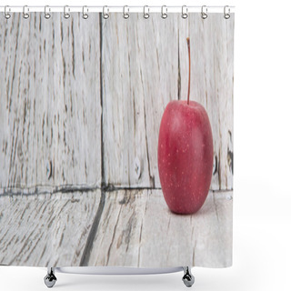 Personality  Crab Apple Fruit Shower Curtains