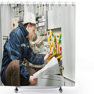 Personality  Electrician Checking Cabling Power Line Shower Curtains