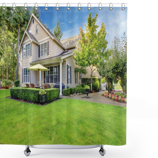 Personality  Large Beige House With Green Grass Shower Curtains