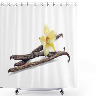 Personality  Vanilla Sticks And Flower On White Background Shower Curtains