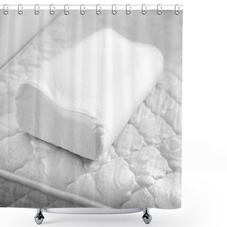 Personality  White Orthopedic Pillow Shower Curtains