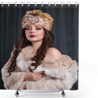 Personality  Queen In Royal Dress. Sexy Girl In Royal Hat And Fur Coat Shower Curtains