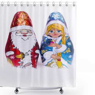 Personality  Chocolate Snow Maiden And Santa Claus Shower Curtains