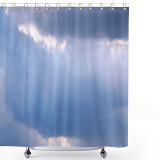 Personality  Sky Sun Rays Shower Curtains