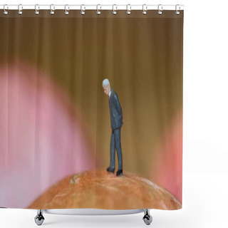 Personality  Miniature Figurines Of  Businessmen  Shower Curtains