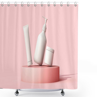Personality  Blank White Cosmetic Skincare Makeup Containers. 3D Render Shower Curtains