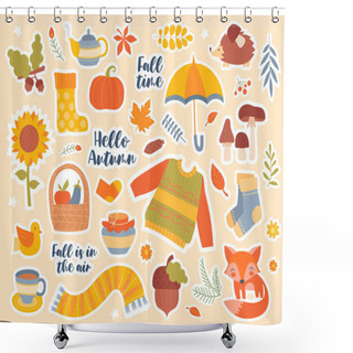 Personality  Set Of Autumn Or Fall Seasonal Icons Shower Curtains