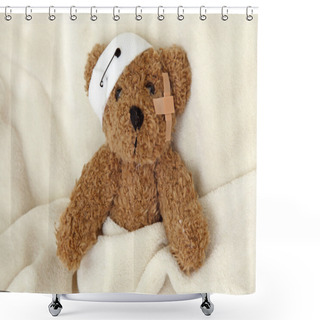 Personality  Teddy Bear Ill Shower Curtains