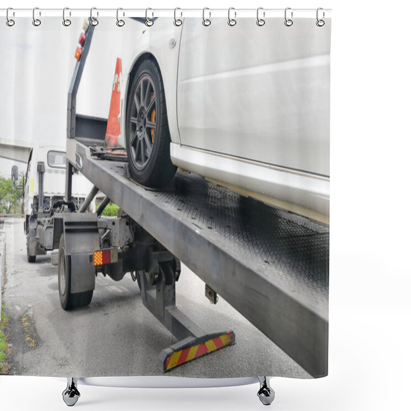 Personality  Car Towed Onto Flatbed Tow Truck With Hook And Chain Shower Curtains