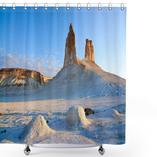 Personality  On The Ustyurt Plateau.Uplands Of The Ustyurt Plateau.Desert And Plateau Ustyurt Or Ustyurt Plateau Is Located In The West Of Central Asia, Particulor In Kazakhstan, Turkmenistan And Uzbekistan. Shower Curtains