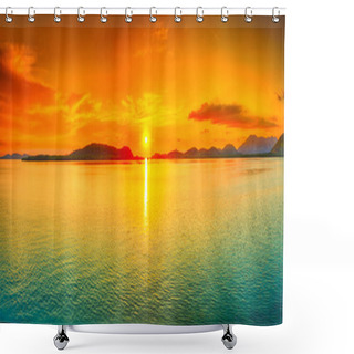 Personality  Sunset Panorama Shower Curtains